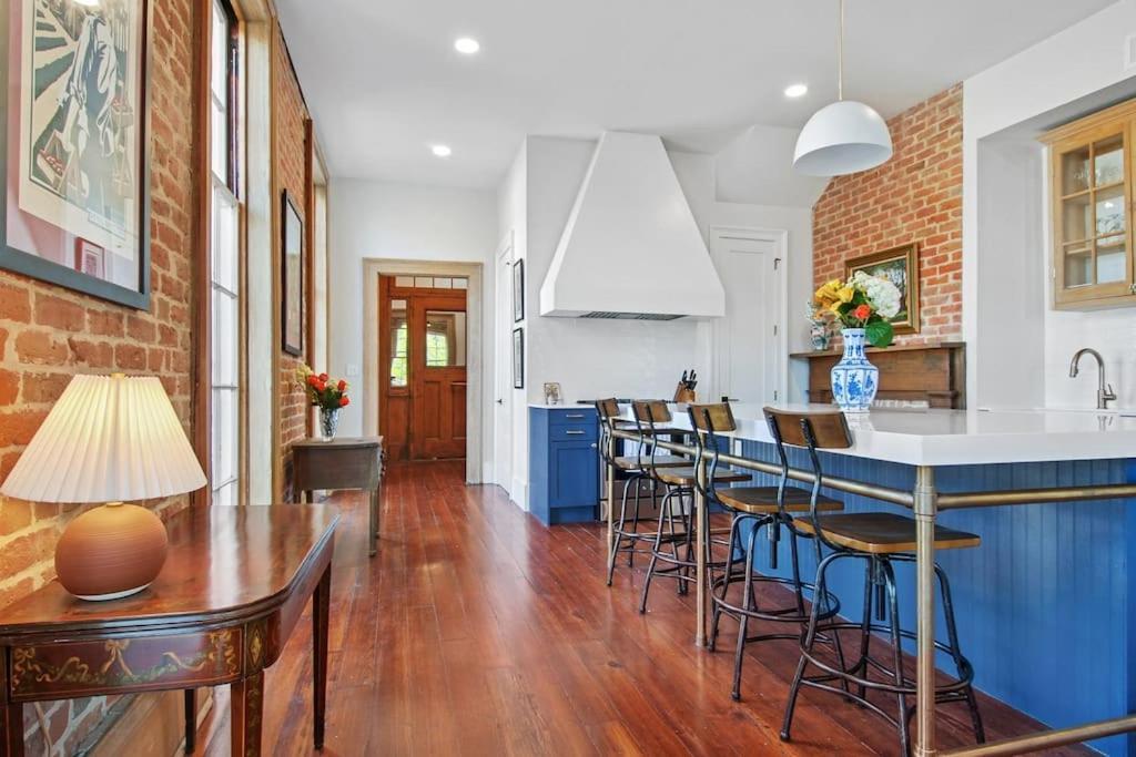 뉴올리언스 Fab 1838 Garden District 5Br With Parking And Balcony 아파트 외부 사진