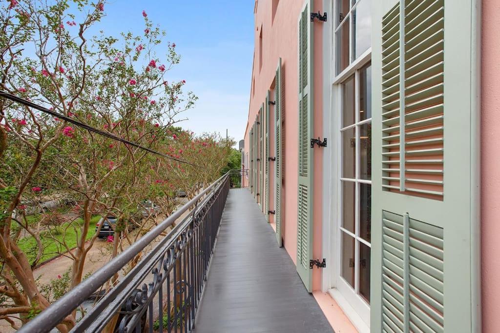 뉴올리언스 Fab 1838 Garden District 5Br With Parking And Balcony 아파트 외부 사진